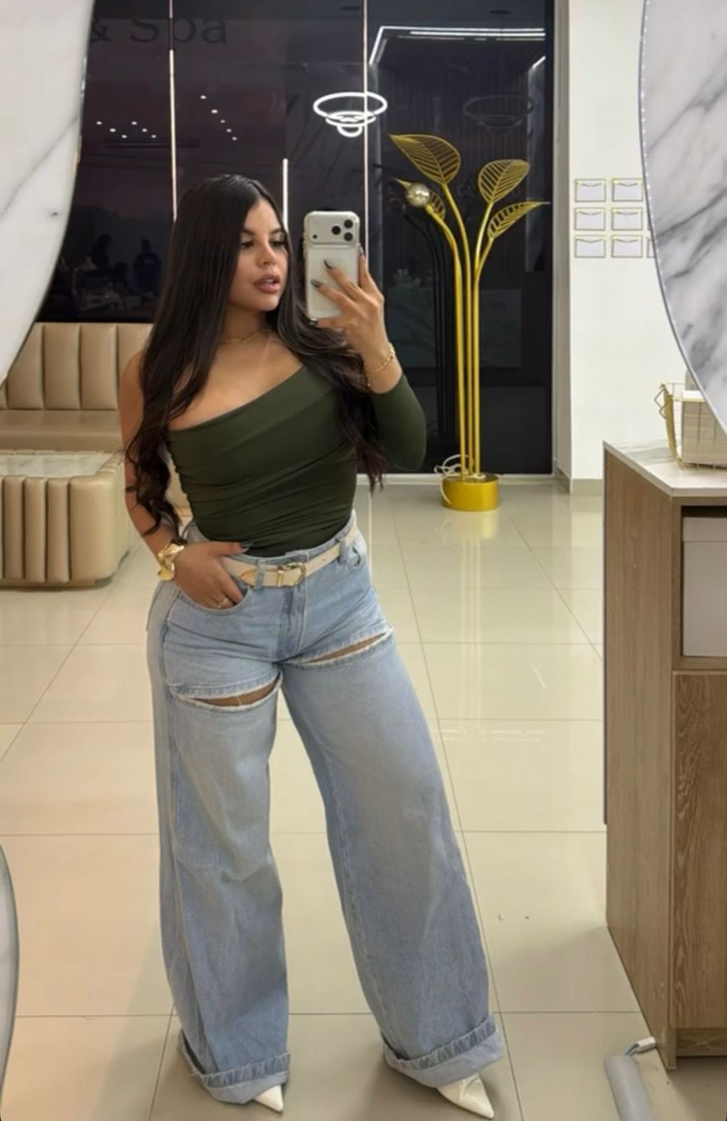 BODY ABRIL - La vitrina textil